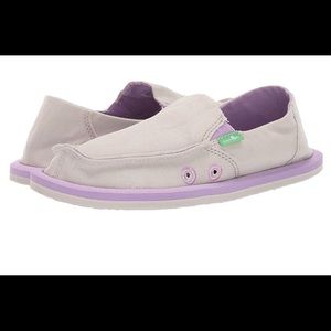 Girls Sanuk Lil Donna Slide On- Purple Girls Sanuk